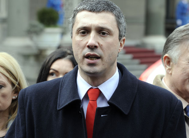 Обрадовић: Зауставићу пљачку народа и државе